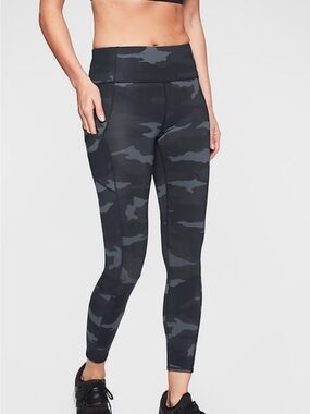Athleta Women's Camo Contender 7/8 Tight Leggings - S